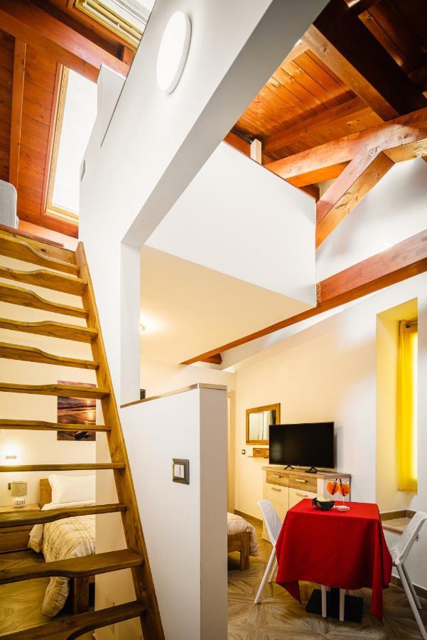 Monsuite Relais - Chalet Монсеррато Екстер'єр фото